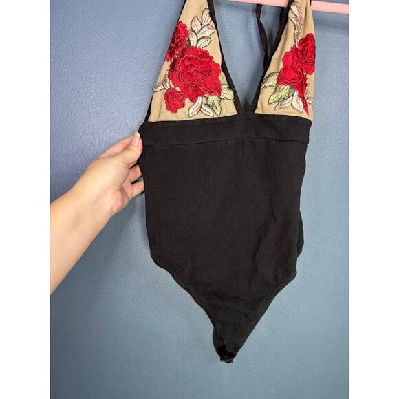 Out from Under Body suit Women's Size S Sheer Halter top Embroidery Open Back - Picture 4 of 10